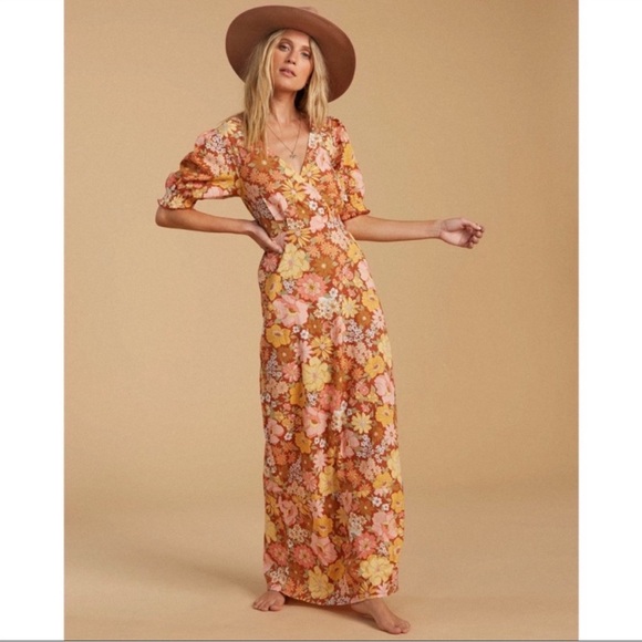 Billabong Dresses & Skirts - Billabong x Salty Blonde Hello There Maxi Dress puff sleeve brown floral size L